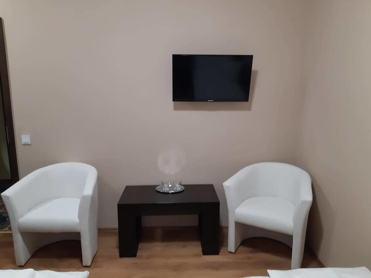 Pazonyi Fogado Es Etterem Hotell Nyírpazony Eksteriør bilde